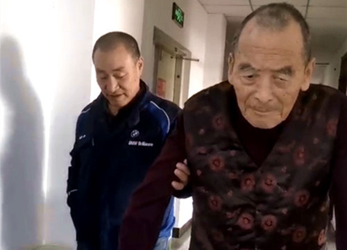 我院非常重视对老人的康复训练